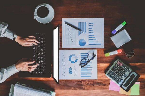 Role of AI and Automation in Performance Marketing Campaigns