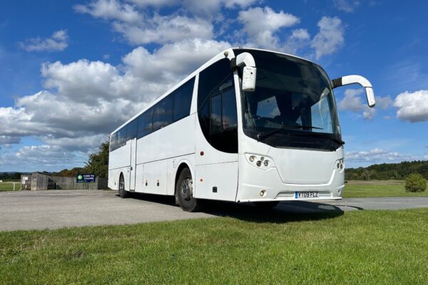 Smooth City Connections with UK Coach Travel